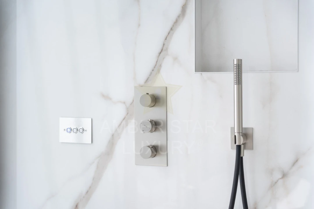 Moradia T4 para Venda em Odiaxere Foto 47