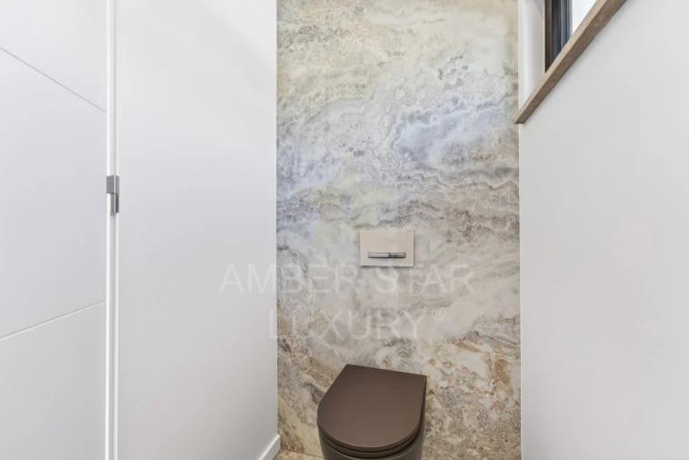 Moradia T4 para Venda em Odiaxere Foto 17