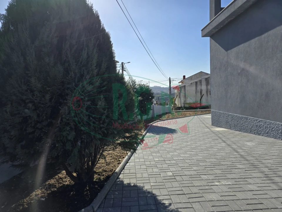 Moradia T3 para Venda em Gondomar (São Cosme), Valbom e Jovim Foto 37