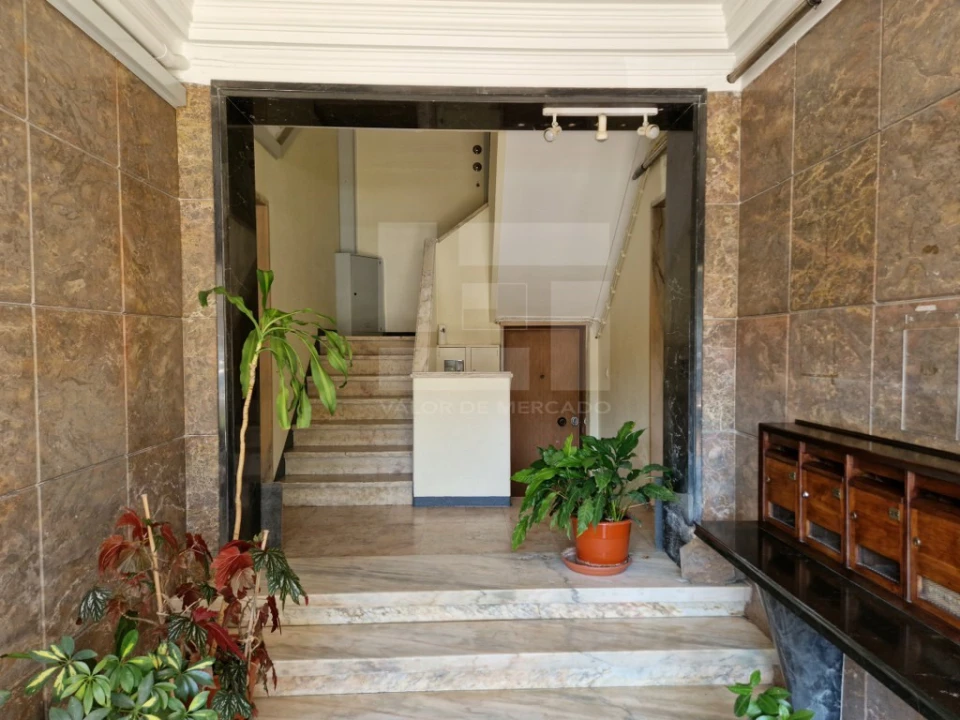 Apartamento T3 para Venda em Pontinha e Famões Foto 31