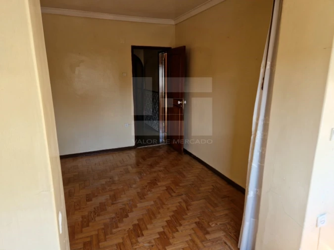 Apartamento T3 para Venda em Pontinha e Famões Foto 9