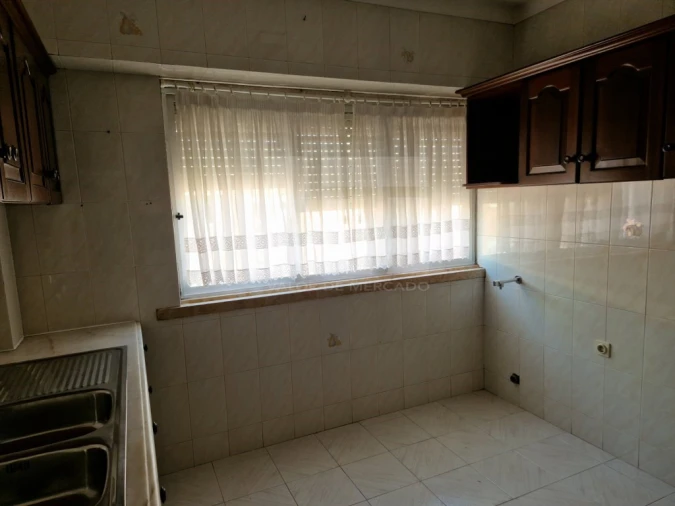 Apartamento T3 para Venda em Pontinha e Famões Foto 8