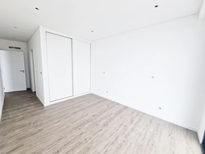 Apartamento T3 para Venda em Camara de Lobos Foto 10