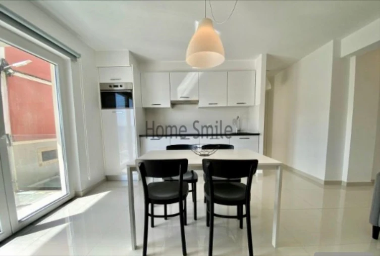 Apartamento T2 para Venda em Sesimbra (Santiago) Foto 9