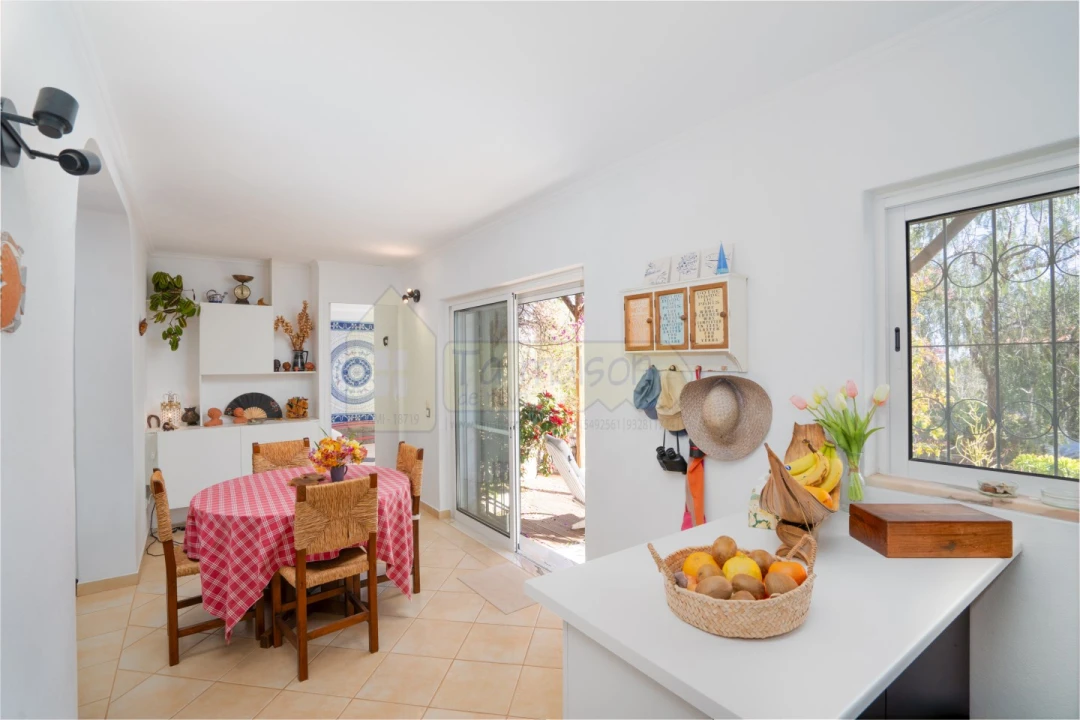 Moradia T3 para Venda em Santa Barbara de Nexe Foto 20