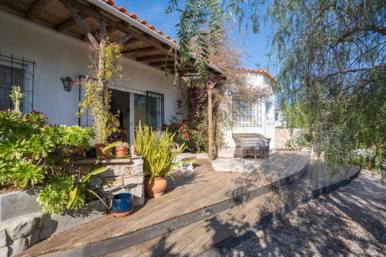 Moradia T3 para Venda em Santa Barbara de Nexe Foto 4