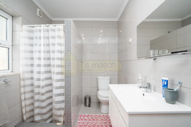 Moradia T3 para Venda em Santa Barbara de Nexe Foto 29