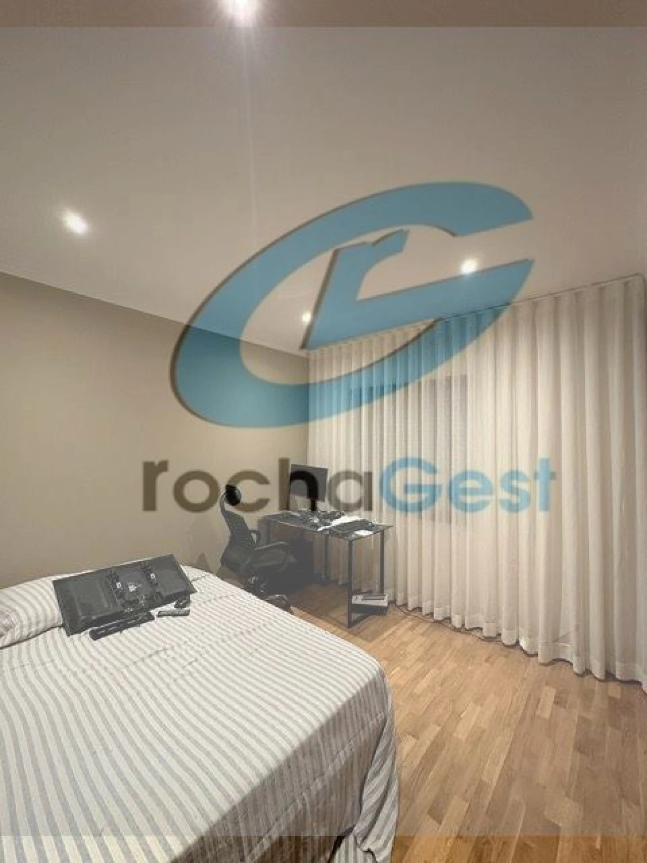 Apartamento T2 para Venda em Mafamude e Vilar do Paraíso Foto 14