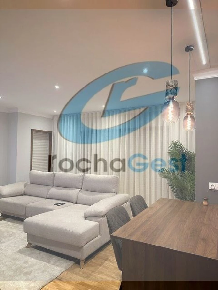 Apartamento T2 para Venda em Mafamude e Vilar do Paraíso Foto 2