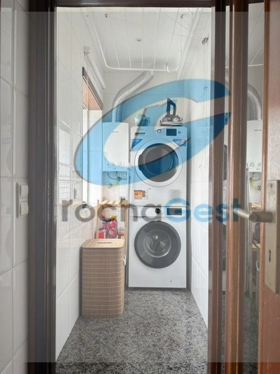 Apartamento T2 para Venda em Mafamude e Vilar do Paraíso Foto 9