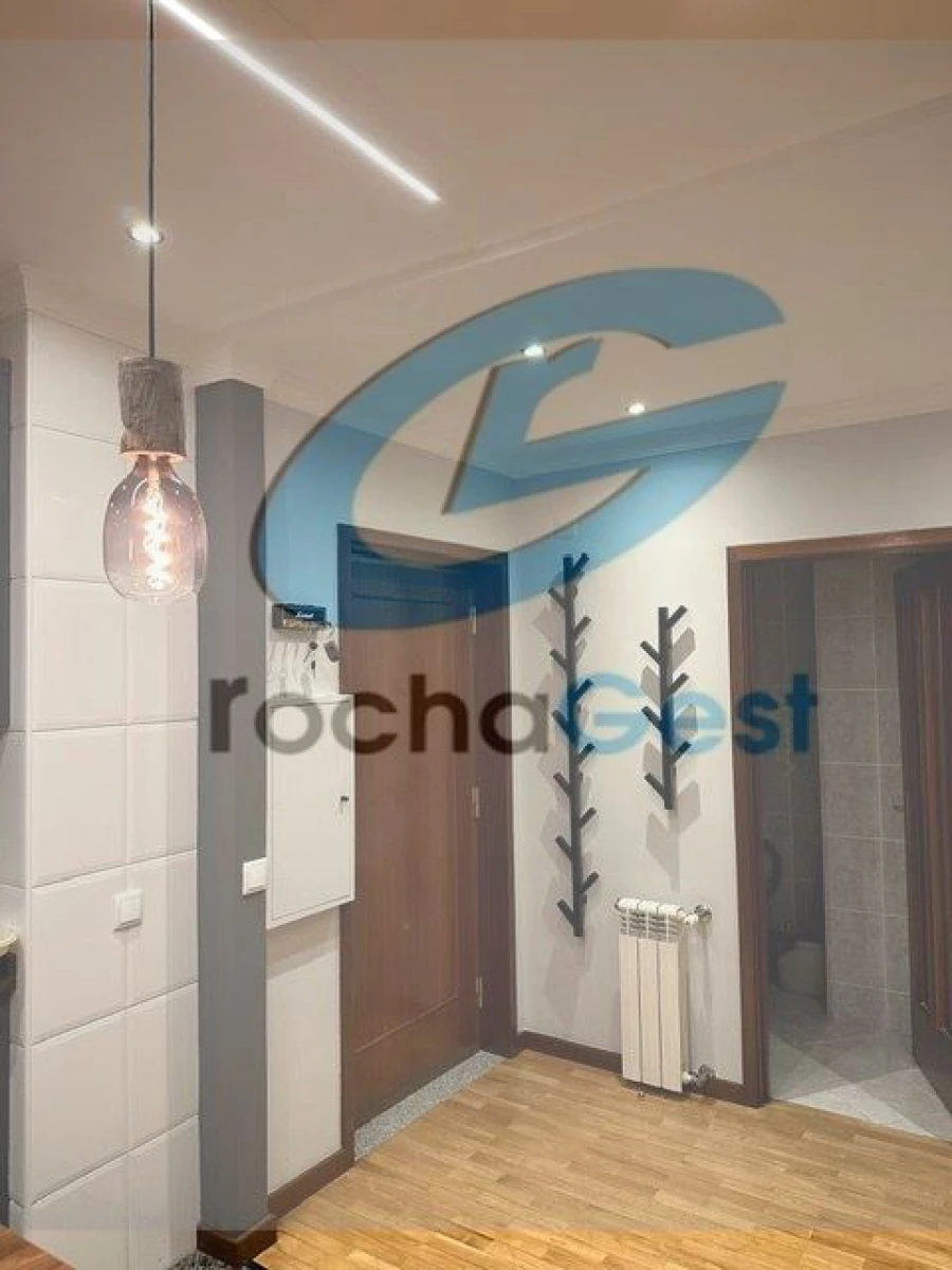 Apartamento T2 para Venda em Mafamude e Vilar do Paraíso Foto 10