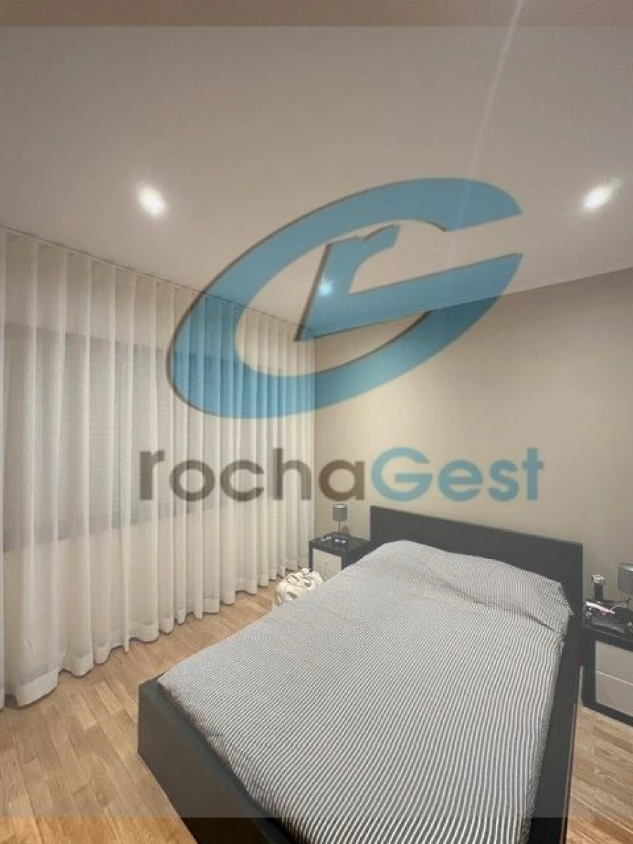 Apartamento T2 para Venda em Mafamude e Vilar do Paraíso Foto 13