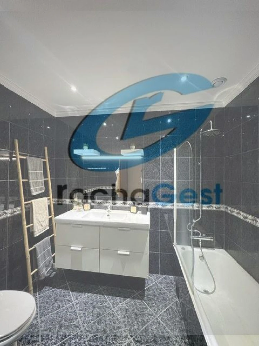 Apartamento T2 para Venda em Mafamude e Vilar do Paraíso Foto 15