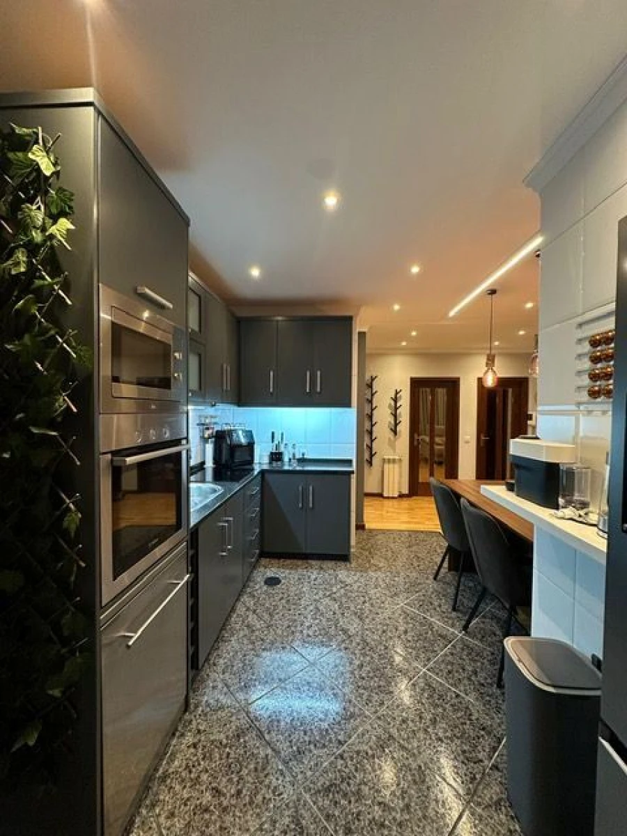 Apartamento T2 para Venda em Mafamude e Vilar do Paraíso Foto 6