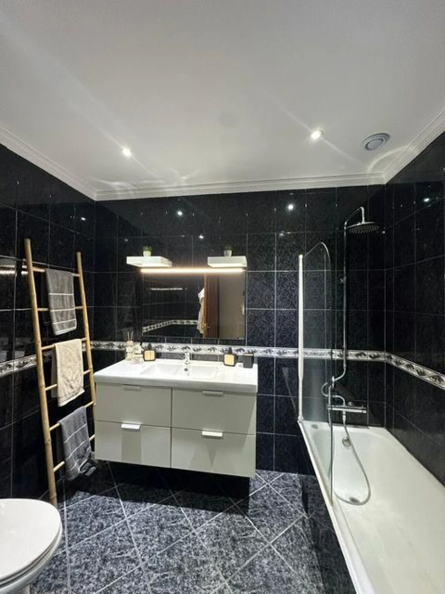 Apartamento T2 para Venda em Mafamude e Vilar do Paraíso Foto 15