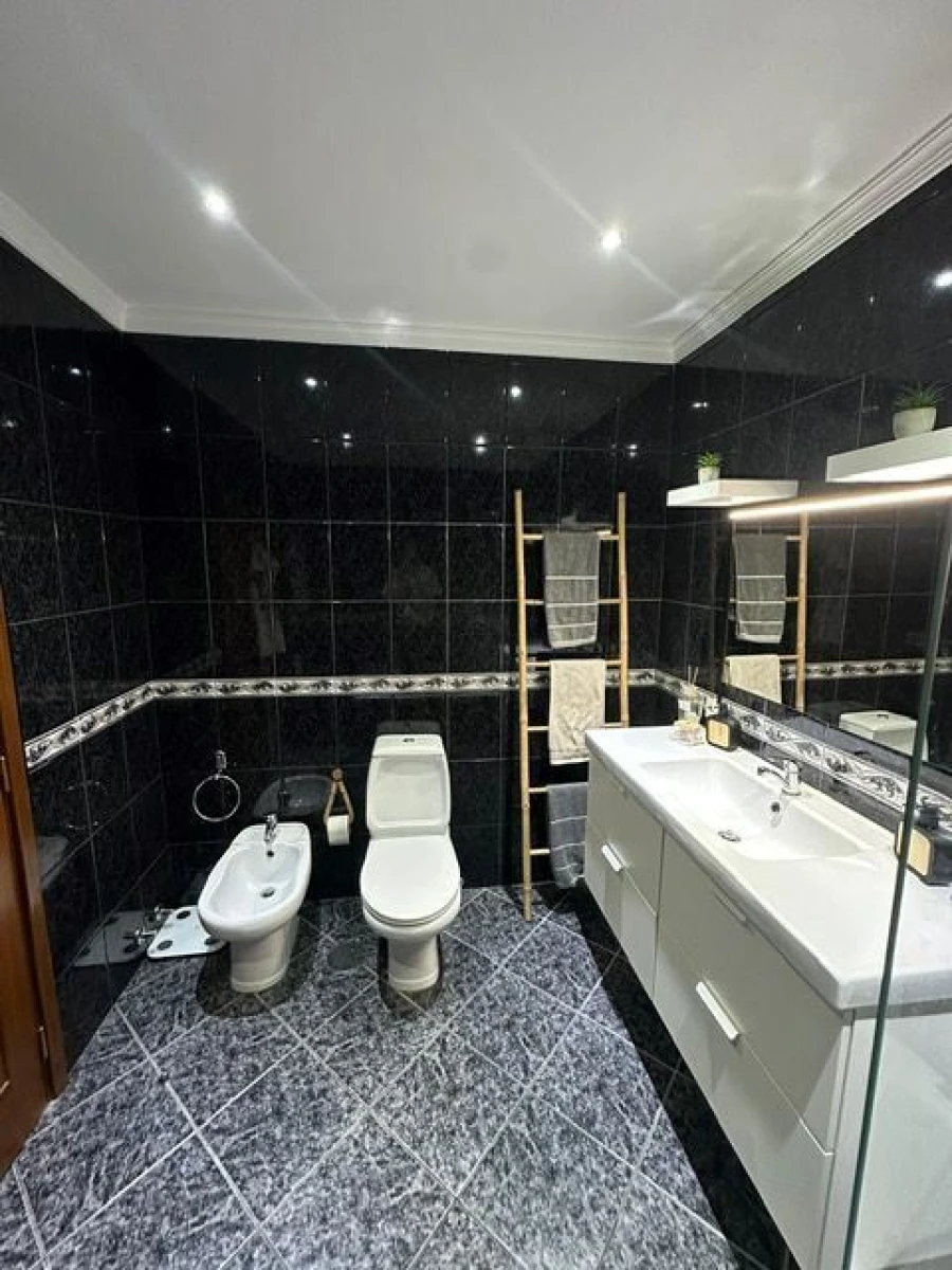 Apartamento T2 para Venda em Mafamude e Vilar do Paraíso Foto 16