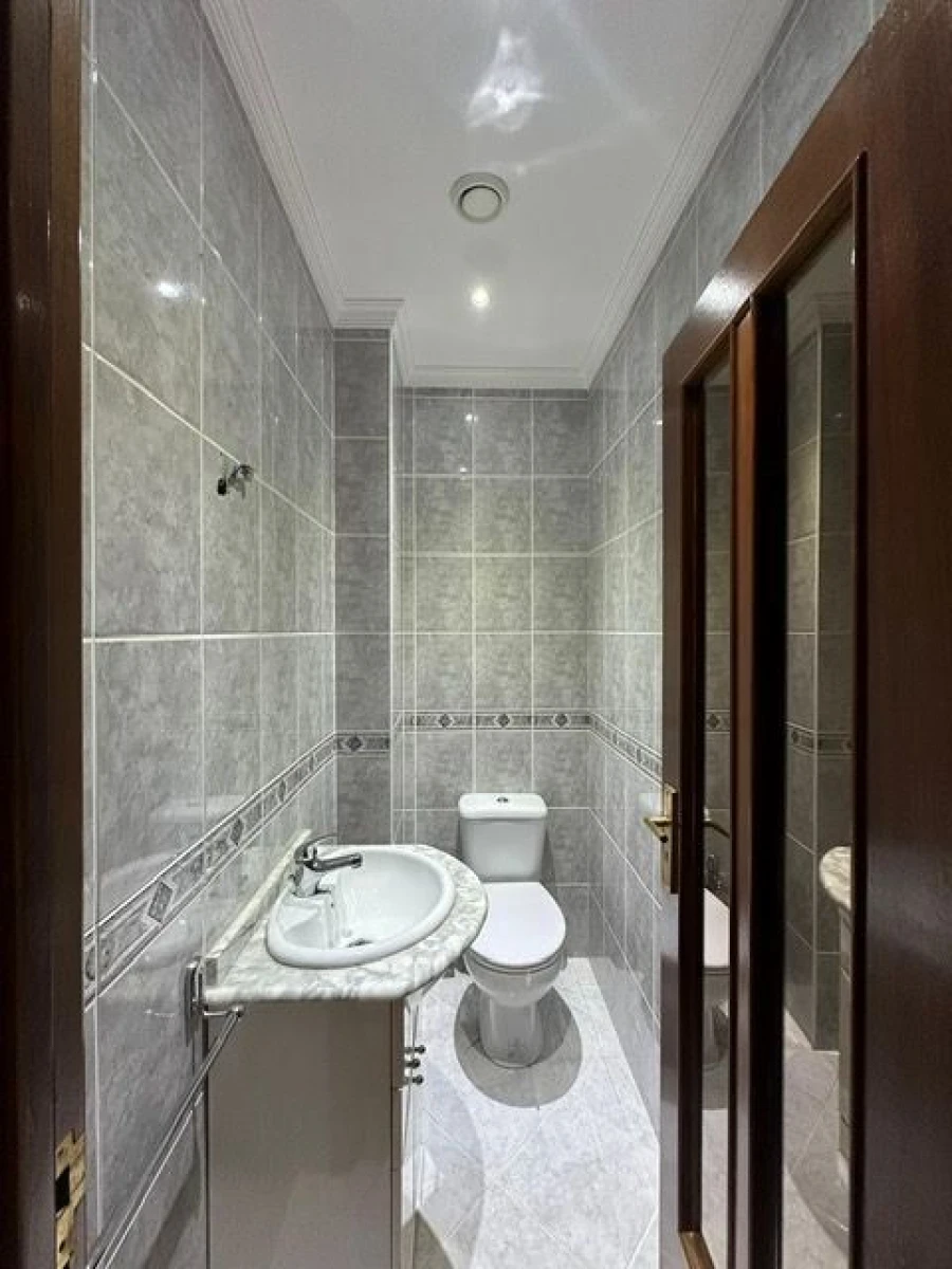 Apartamento T2 para Venda em Mafamude e Vilar do Paraíso Foto 19