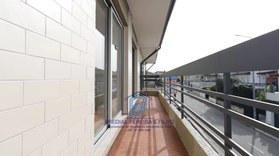 Apartamento T5 para Venda em Cidade da Maia Foto 20