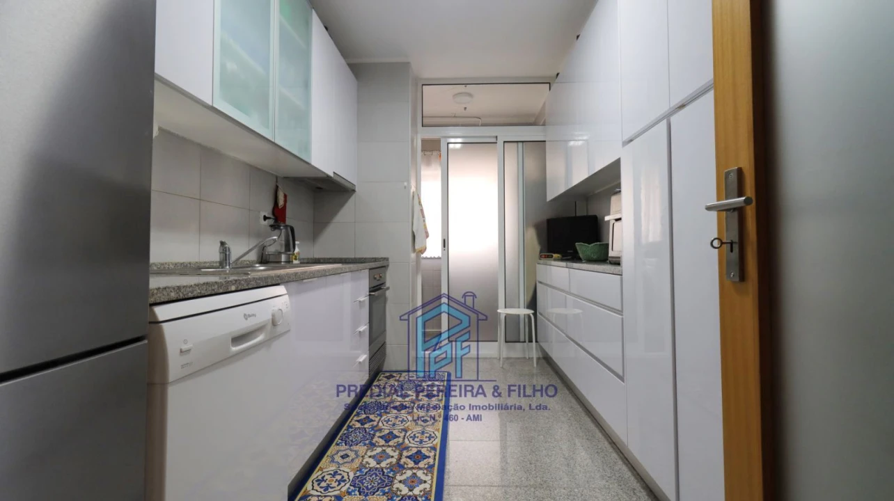Apartamento T3 para Venda em Rio Tinto Foto 8