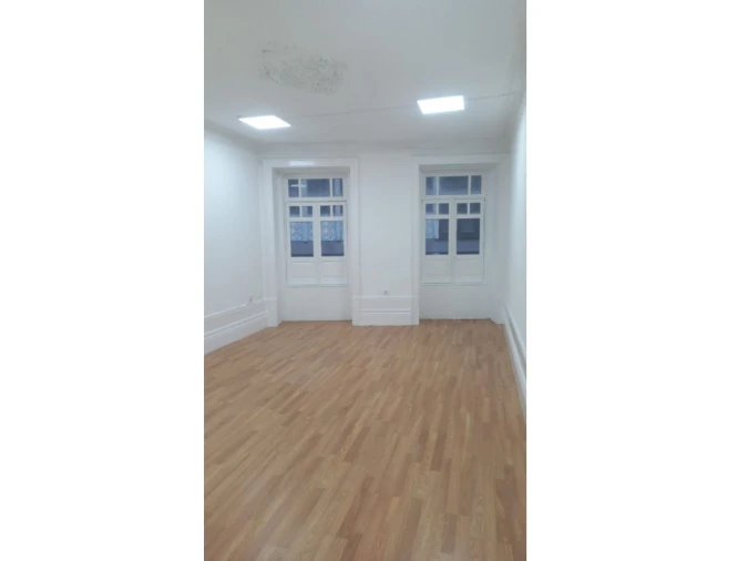 Escritório para Arrendamento em Cedofeita, Santo Ildefonso, Sé, Miragaia, São Nicolau e Vitória Foto 3