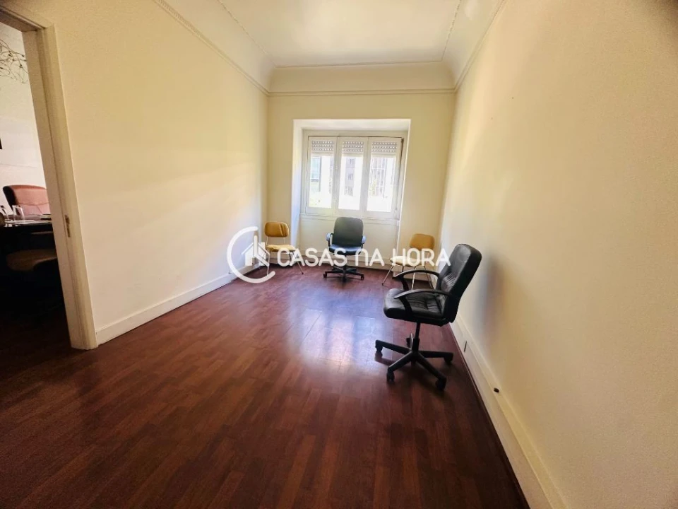 Escritório para Arrendamento em Santo António Foto 6