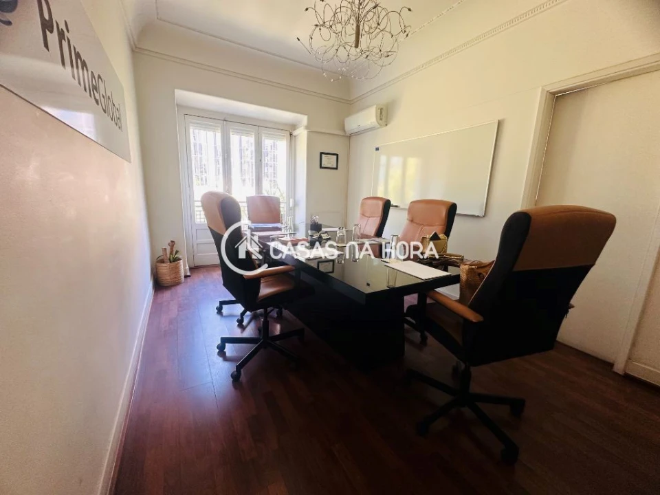 Escritório para Arrendamento em Santo António Foto 10