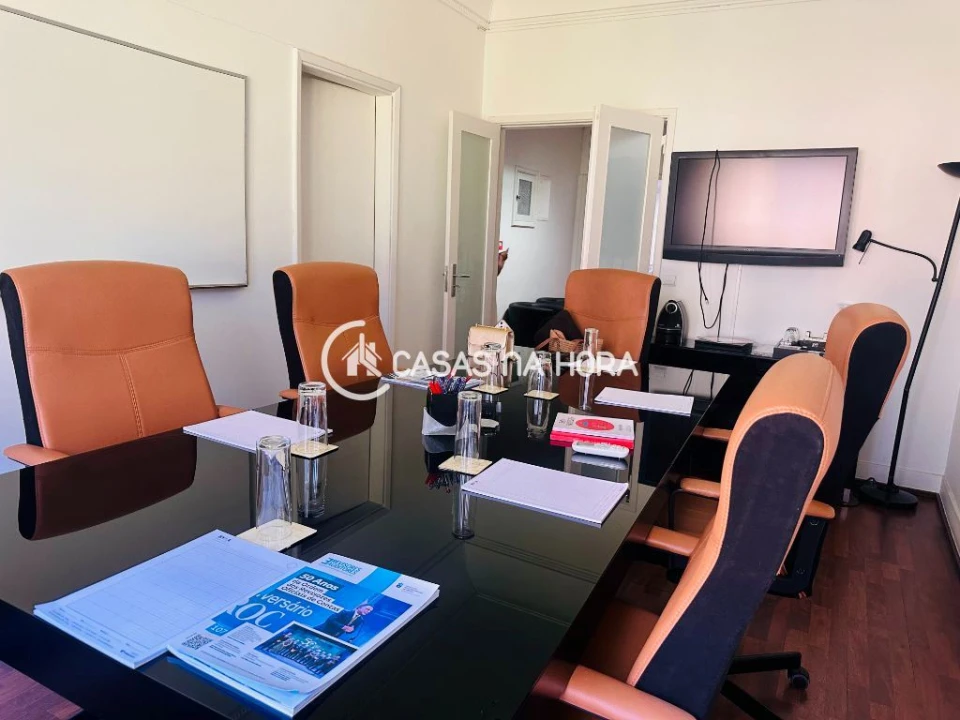 Escritório para Arrendamento em Santo António Foto 1