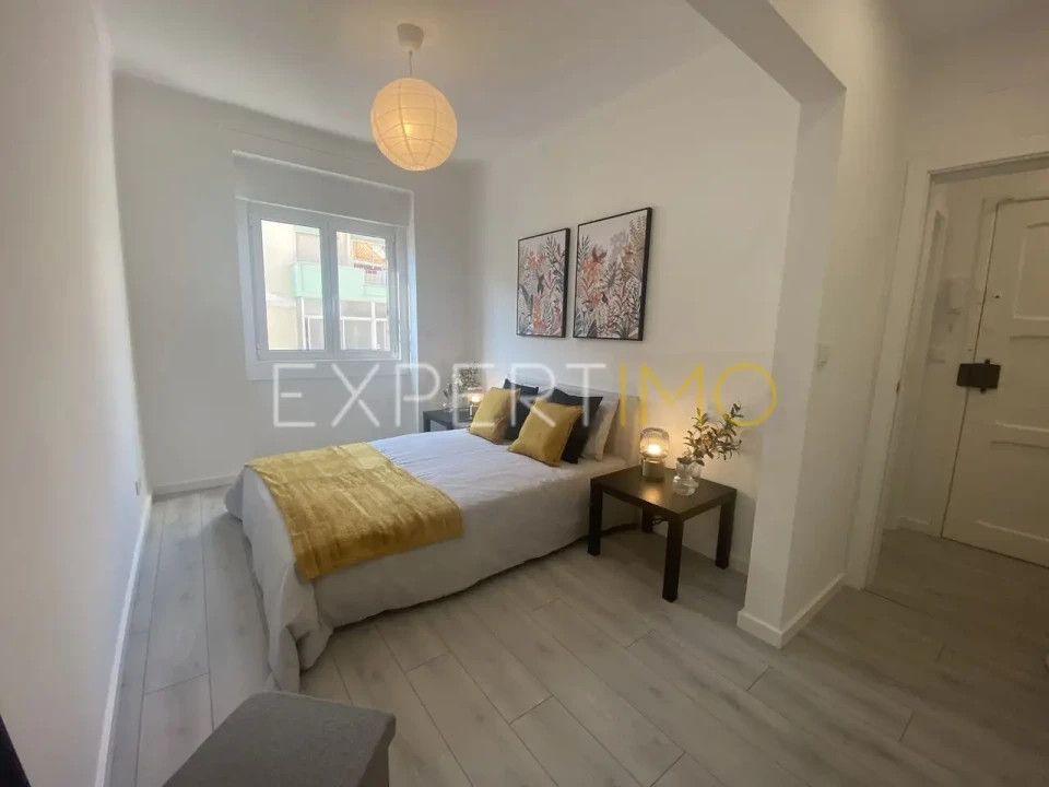 Apartamento T2 para Venda em Alvalade Foto 17