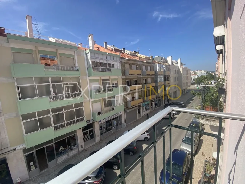 Apartamento T2 para Venda em Alvalade Foto 20