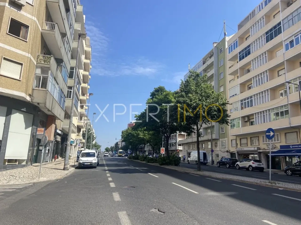 Apartamento T2 para Venda em Alvalade Foto 25