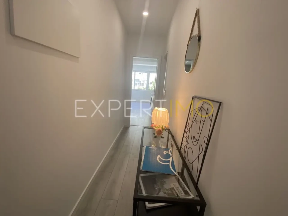 Apartamento T2 para Venda em Alvalade Foto 9