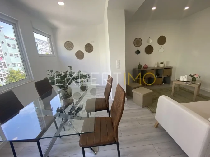 Apartamento T2 para Venda em Alvalade Foto 4