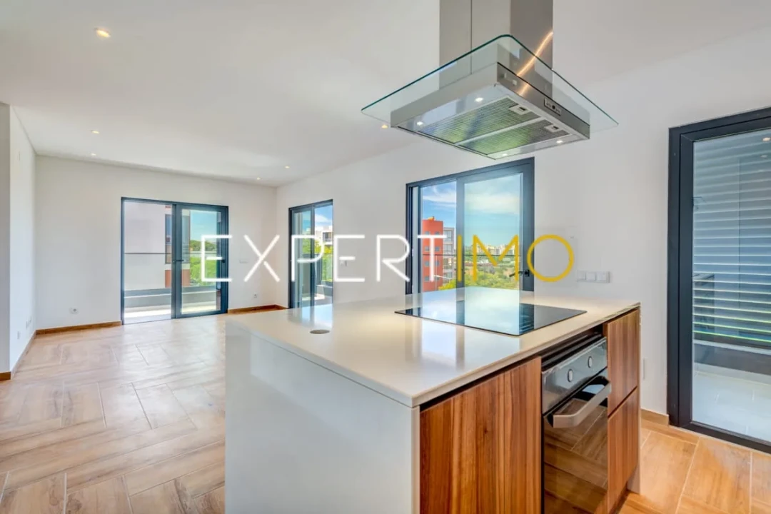 Apartamento T2 para Venda em Portimão Foto 4