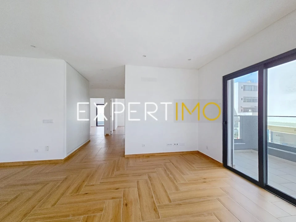 Apartamento T2 para Venda em Portimão Foto 16