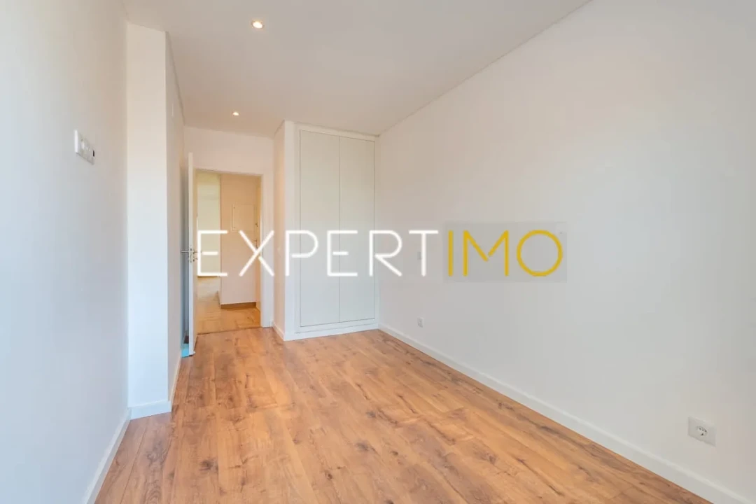 Apartamento T2 para Venda em Portimão Foto 26
