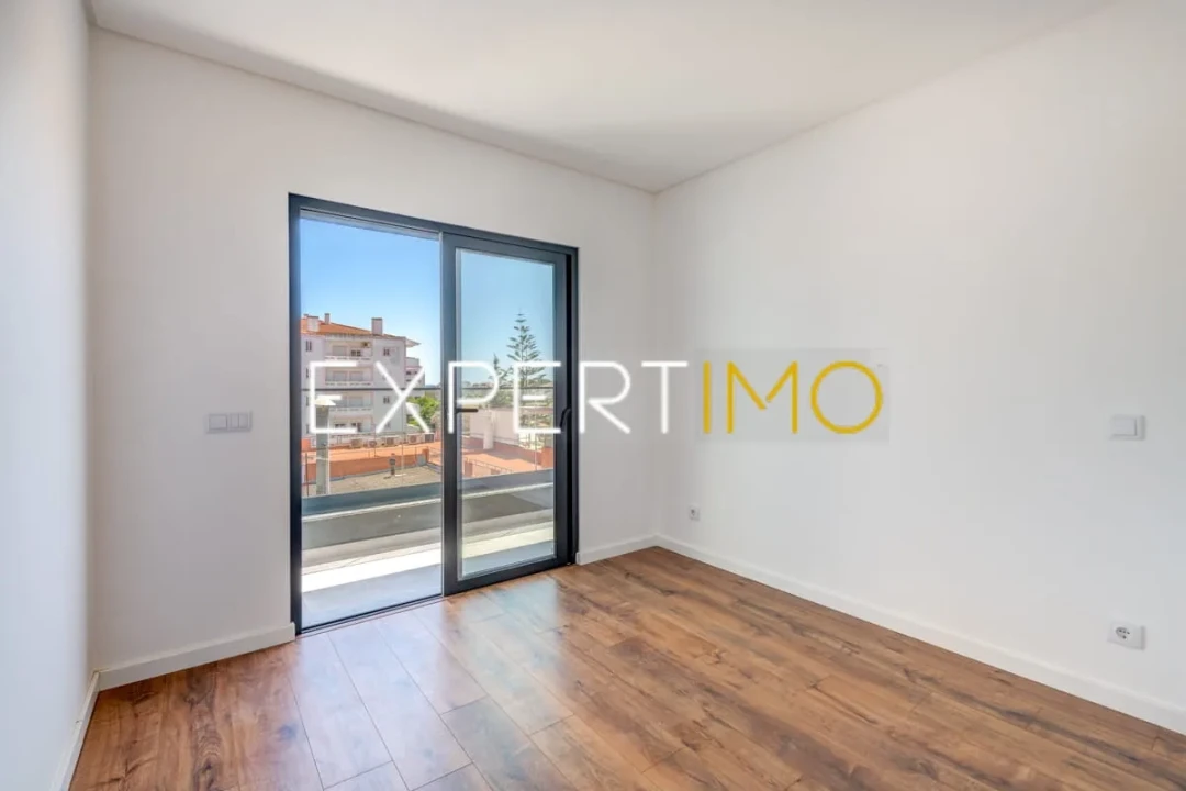 Apartamento T2 para Venda em Portimão Foto 31