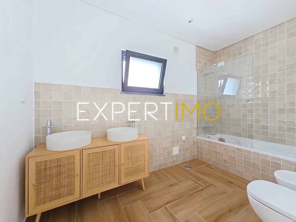 Apartamento T2 para Venda em Portimão Foto 37