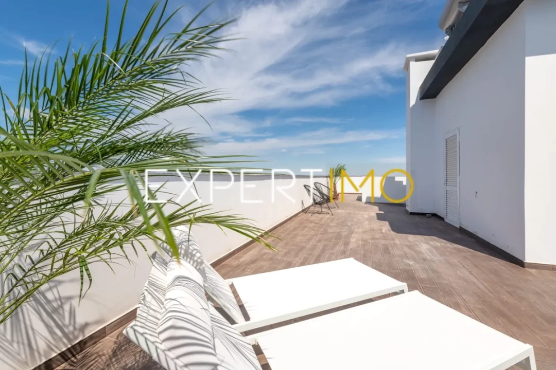 Apartamento T2 para Venda em Portimão Foto 54