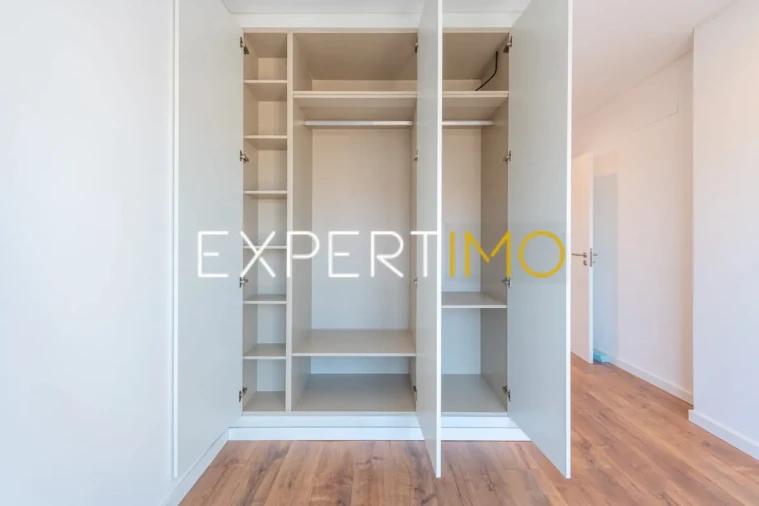 Apartamento T2 para Venda em Portimão Foto 30