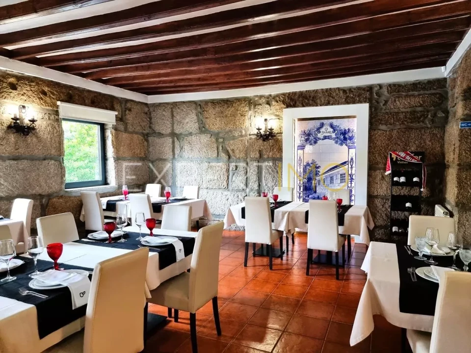 Moradia T2 para Venda em Nelas Foto 11