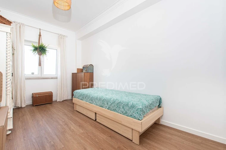 Apartamento T3 para Venda em Almada, Cova da Piedade, Pragal e Cacilhas Foto 17