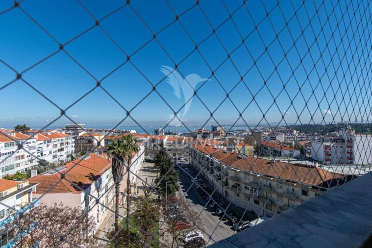 Apartamento T3 para Venda em Almada, Cova da Piedade, Pragal e Cacilhas Foto 8