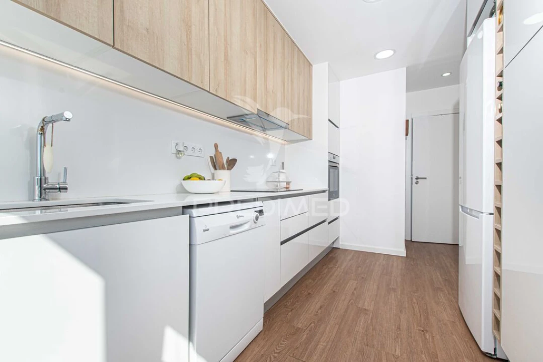Apartamento T3 para Venda em Almada, Cova da Piedade, Pragal e Cacilhas Foto 9