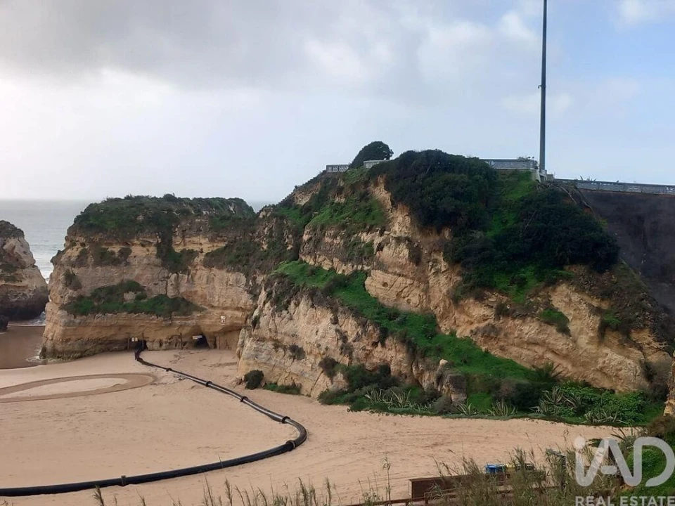 Apartamento T2 para Venda em Portimão Foto 24