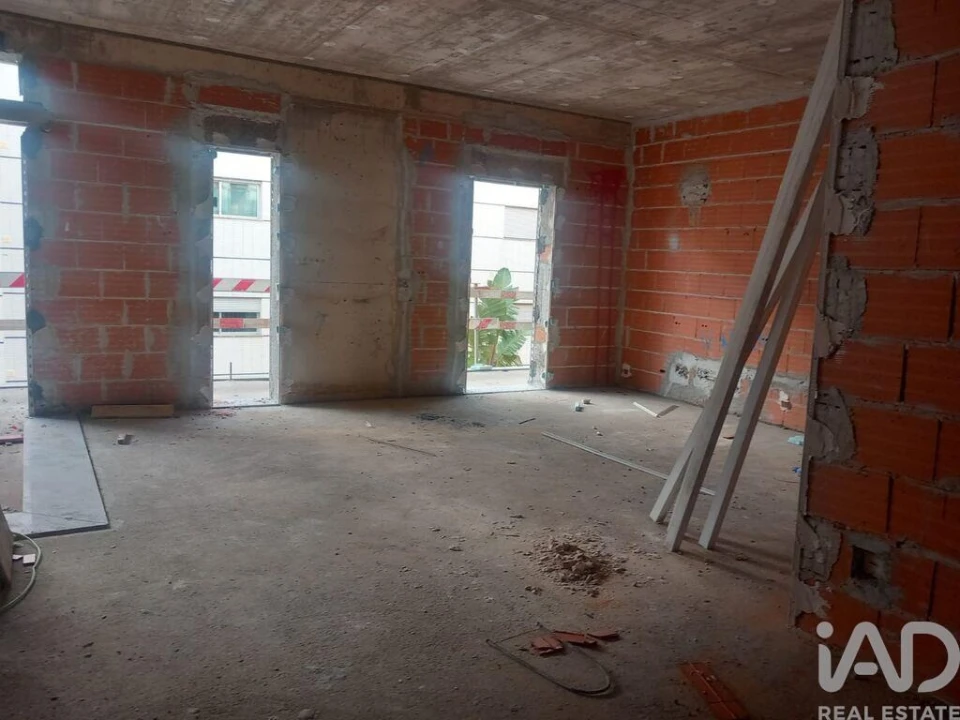 Apartamento T2 para Venda em Portimão Foto 11