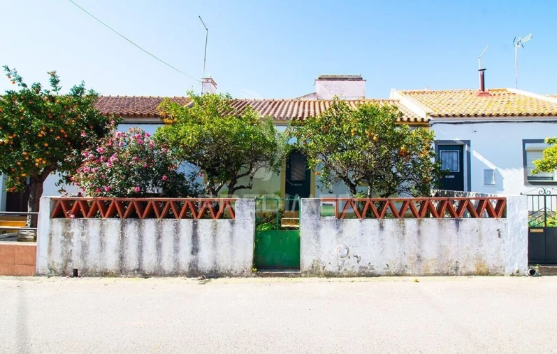 Moradia T2 para Venda em Évora (São Mamede, Sé, São Pedro e Santo Antão) Foto 1