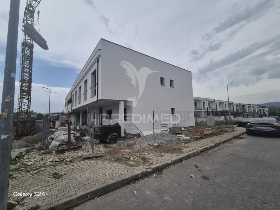 Apartamento T2 para Venda em Soutelo Foto 7