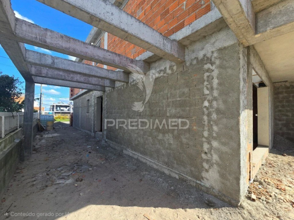 Moradia T4 para Venda em Fernao Ferro Foto 3