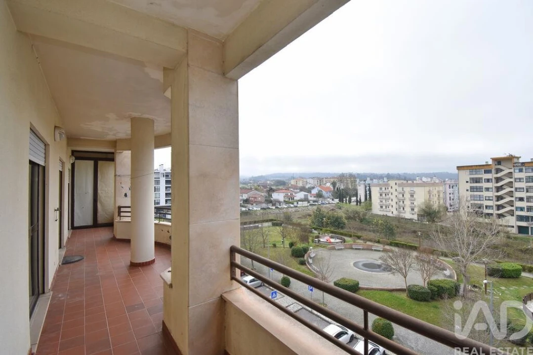 Apartamento T2 para Arrendamento em Miranda do Corvo Foto 22