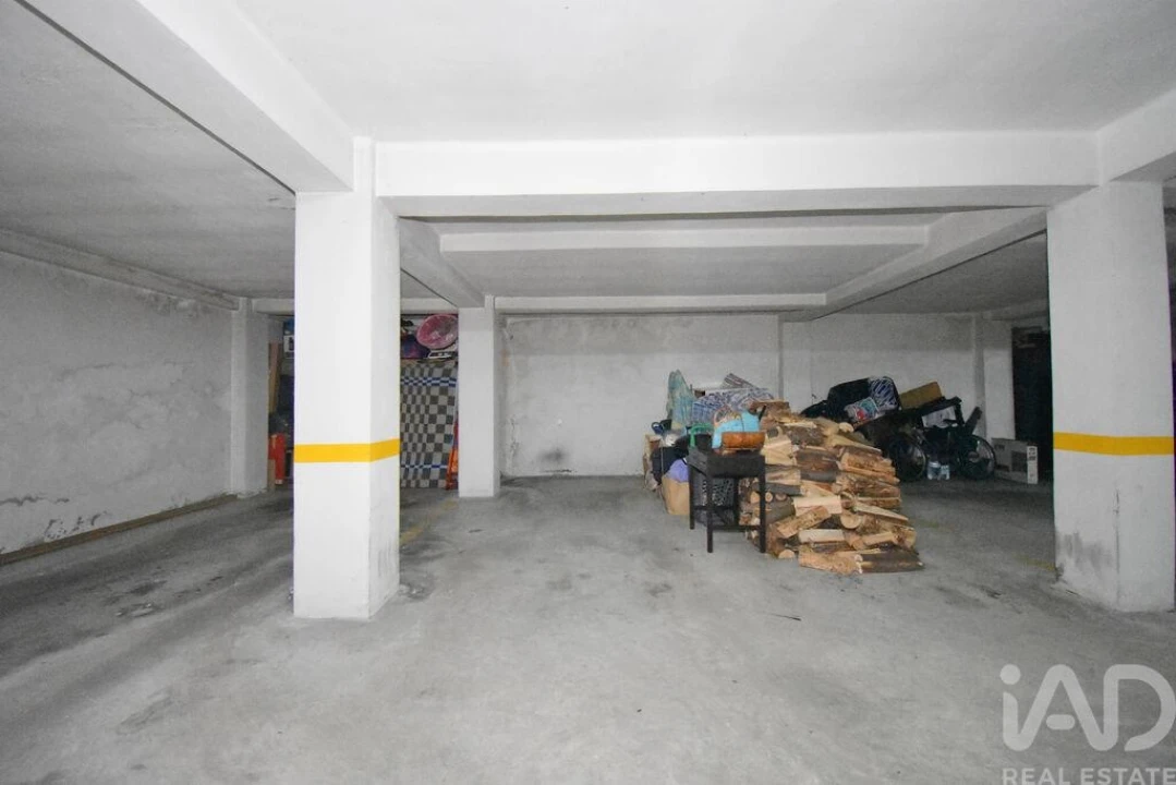 Apartamento T2 para Arrendamento em Miranda do Corvo Foto 27